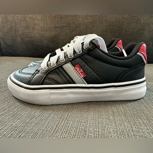 NWOT Levi's Kids Avery Black Grey and Red Sneakers sz 12